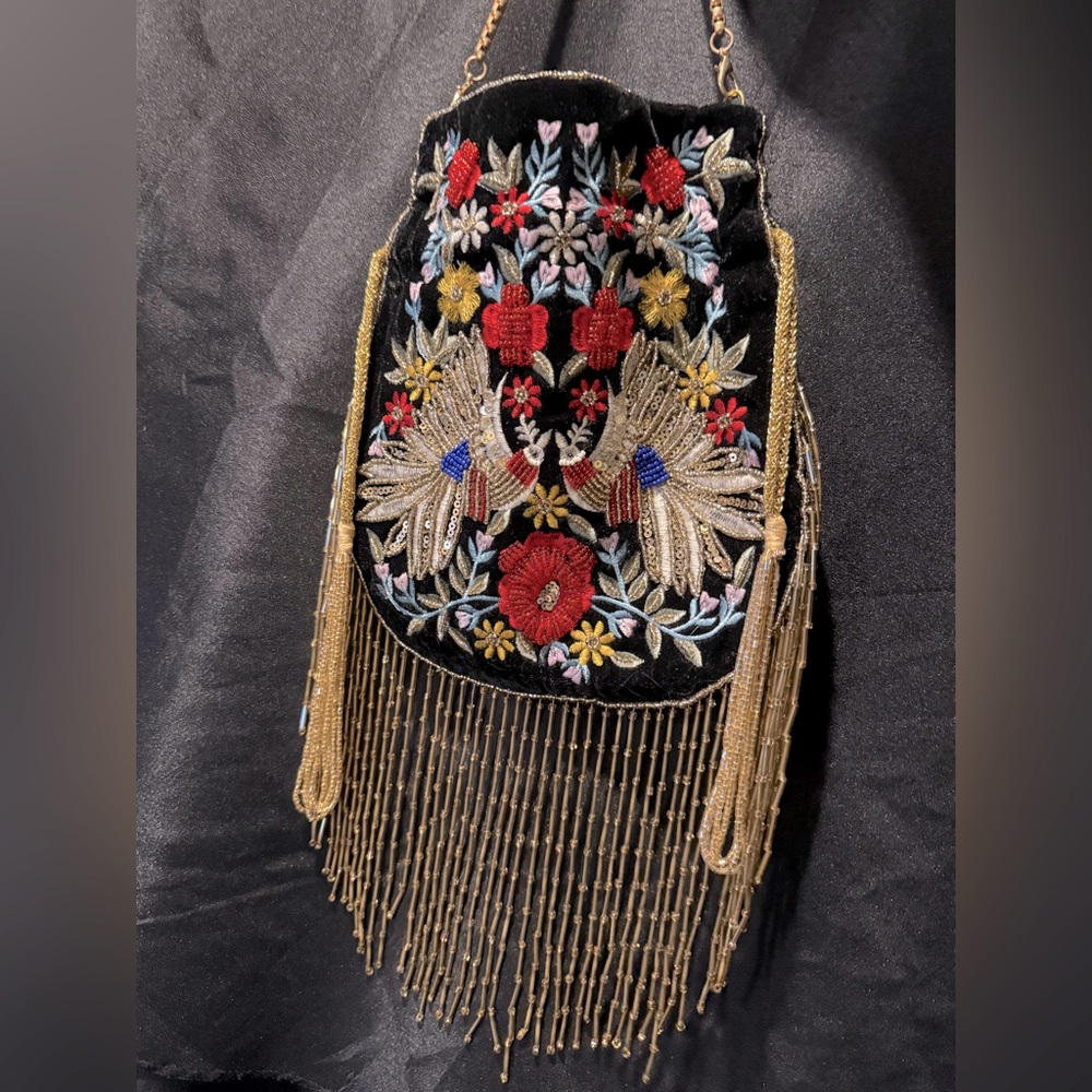 Ramla Mumbai - Threads of Light Echoes of Heritage handmade Beaded Moroccan Bag - Picture 7 of 11